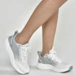 Tênis Esportivo Via Marte em Jacquard com Amortecimento Branco e Cinza - Imagem 2